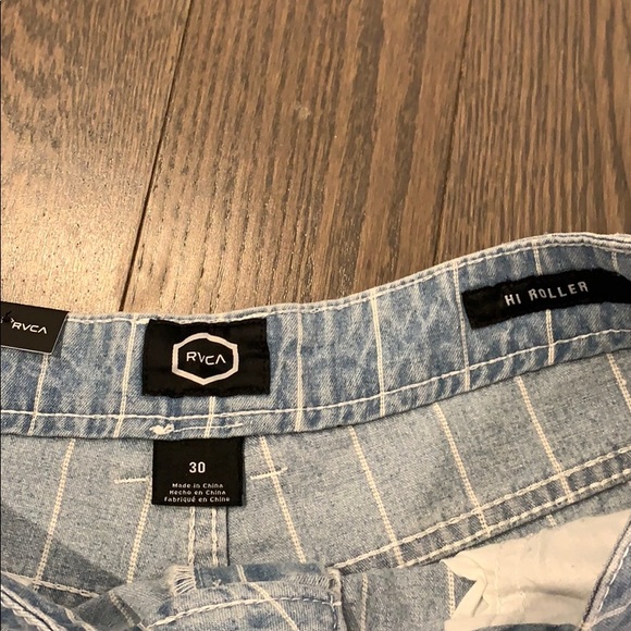NWT RVCA high rise striped denim shorts - Picture 7 of 7
